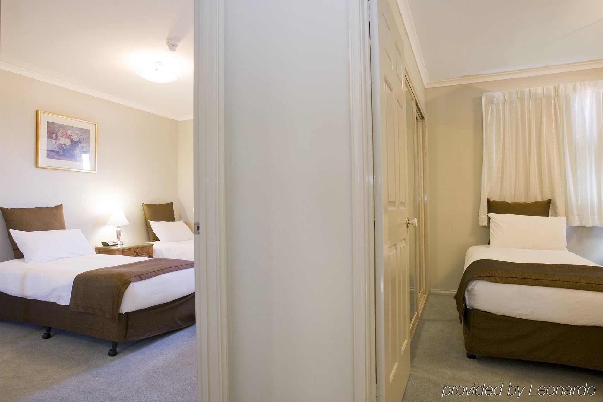 Pinnacle Apartments Canberra Exteriör bild